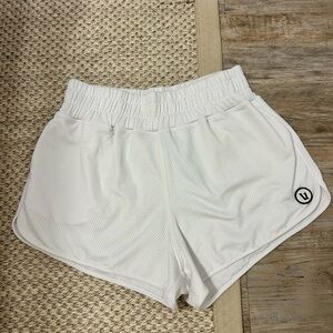 Vuori Shorts